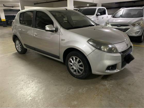 RENAULT SANDERO 1.6 PRIVILÉGE 16V FLEX 4P AUTOMÁTICO